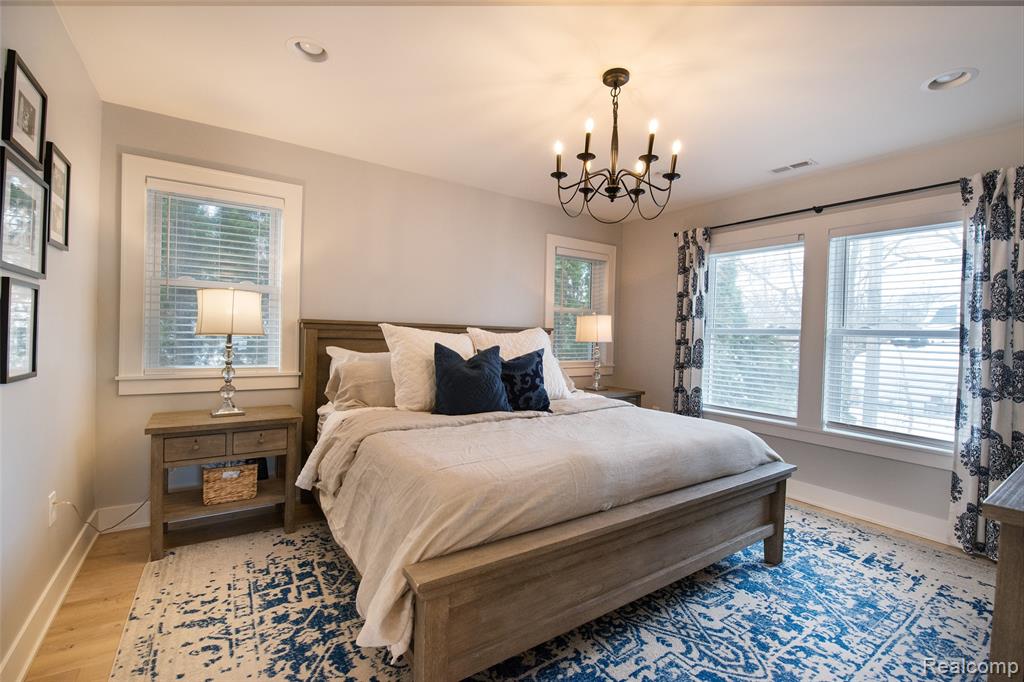 422 Walnut Avenue, Royal Oak, MI 48073 — Photo 38
