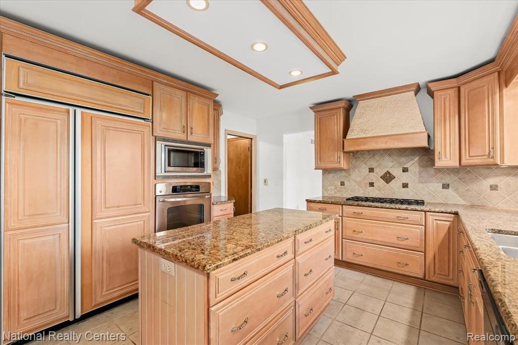 4258 WESTOVER Drive, West Bloomfield, MI 48323 — Photo 25