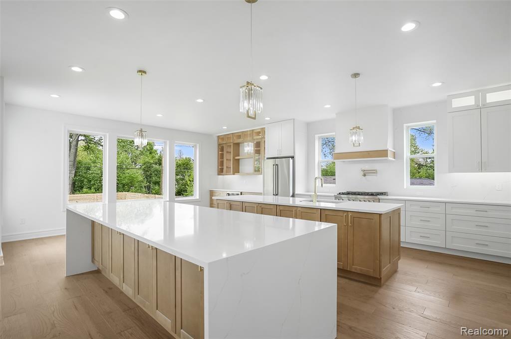 4112 ELMHURST Avenue, Royal Oak, MI 48073 — Photo 19