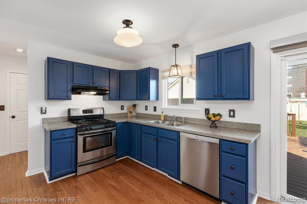 420 W TROY Street, Ferndale, MI 48220 — Photo 10