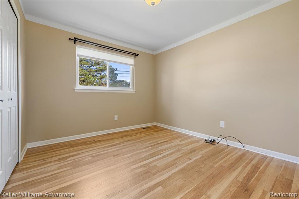 9434 PATTON Street, Livonia, MI 48150 — Photo 10