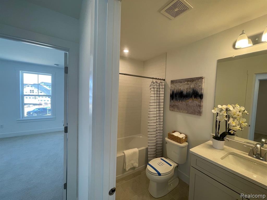 7885 ARIMOORE Drive, West Bloomfield, MI — Photo 20