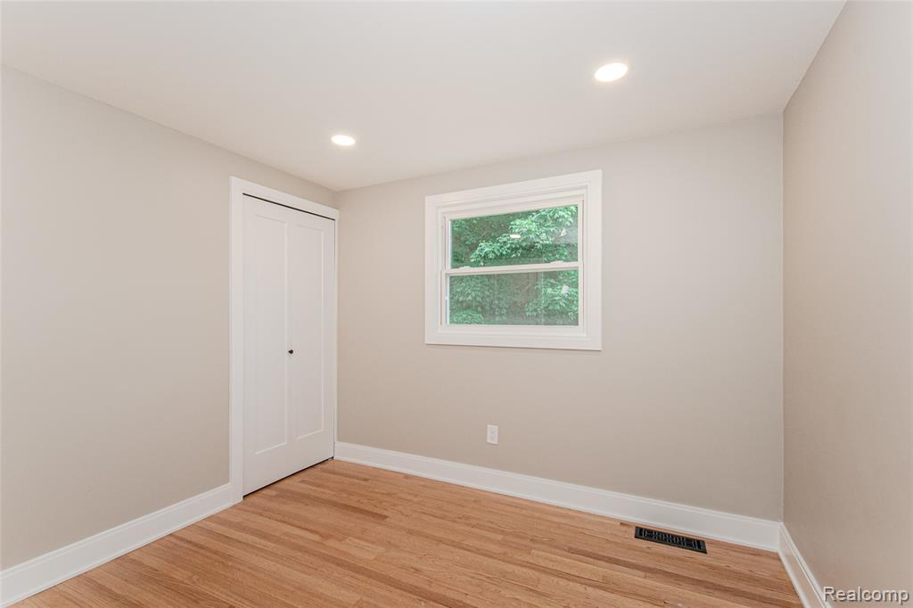 21993 Riverview Drive, Beverly Hills, MI 48025 — Photo 48