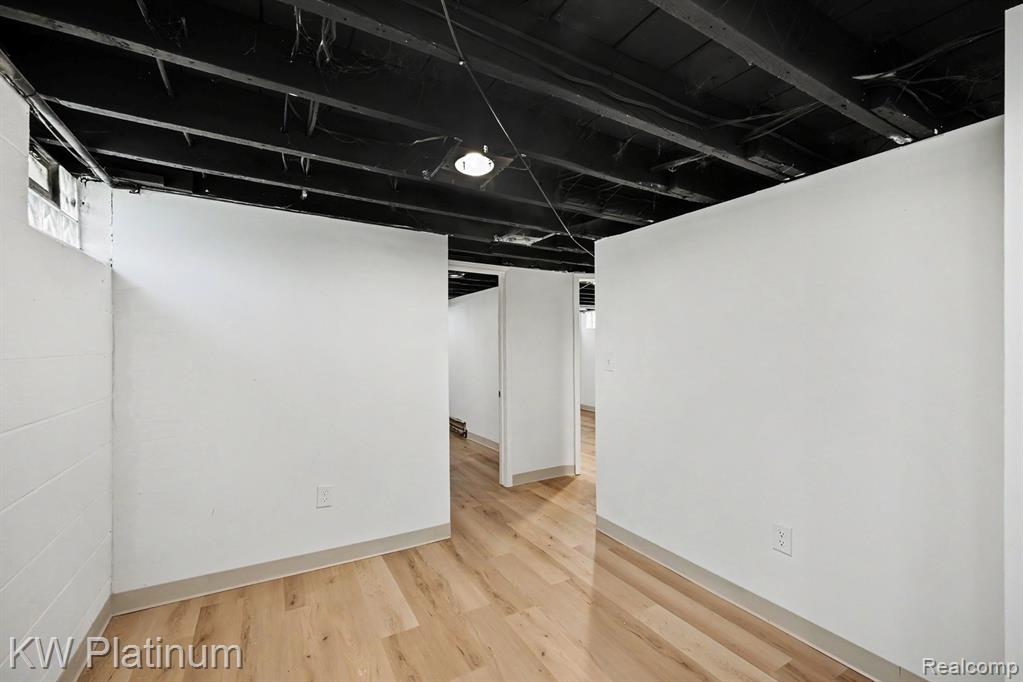 47611 Burton Drive, Shelby Twp, MI 48317 — Photo 13