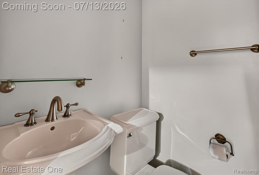 6039 Fish Lake Road, Holly, MI 48442 — Photo 34
