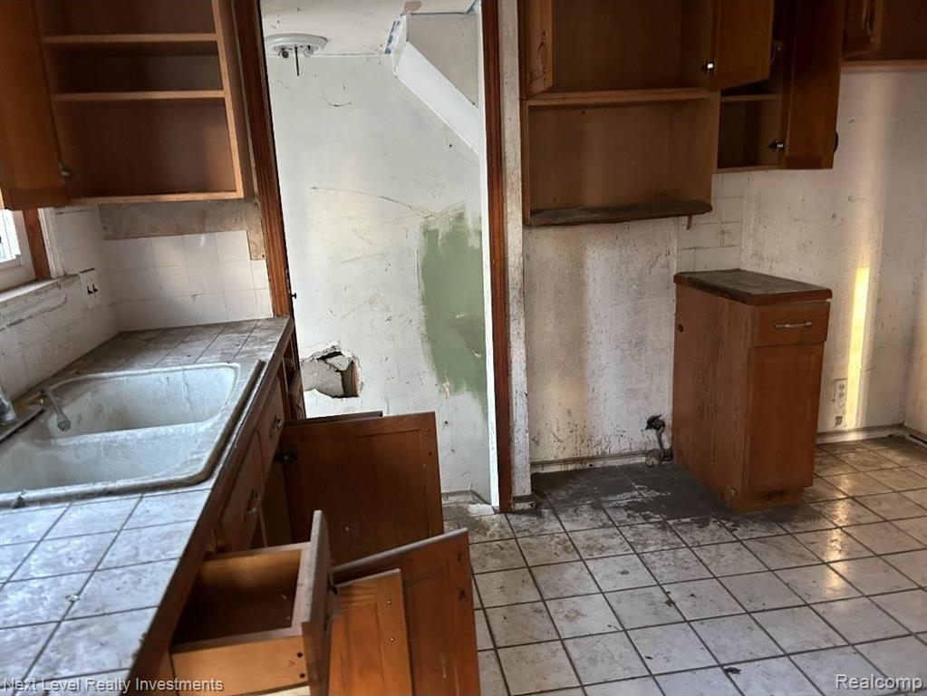15778 Auburn Street, Detroit, MI 48223 — Photo 5