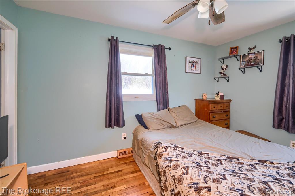 5477 Hopkins Road, Flint, MI 48506 — Photo 13