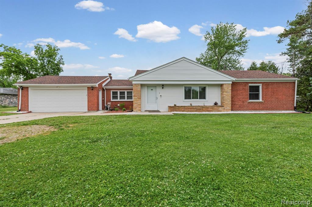 4165 Crooks Road, Troy, MI 48098 — front exterior