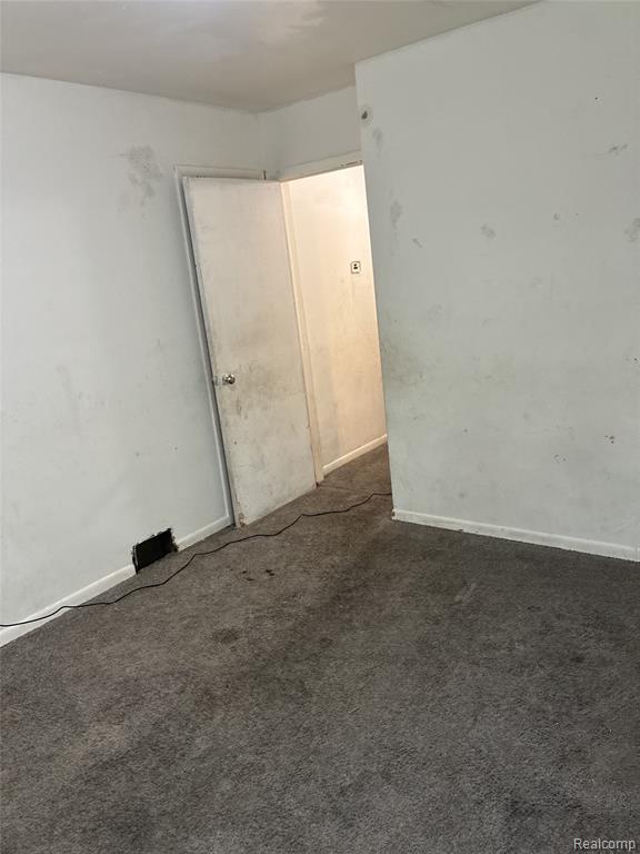 8525 Greenlawn Street, Detroit, MI 48204 — Photo 12