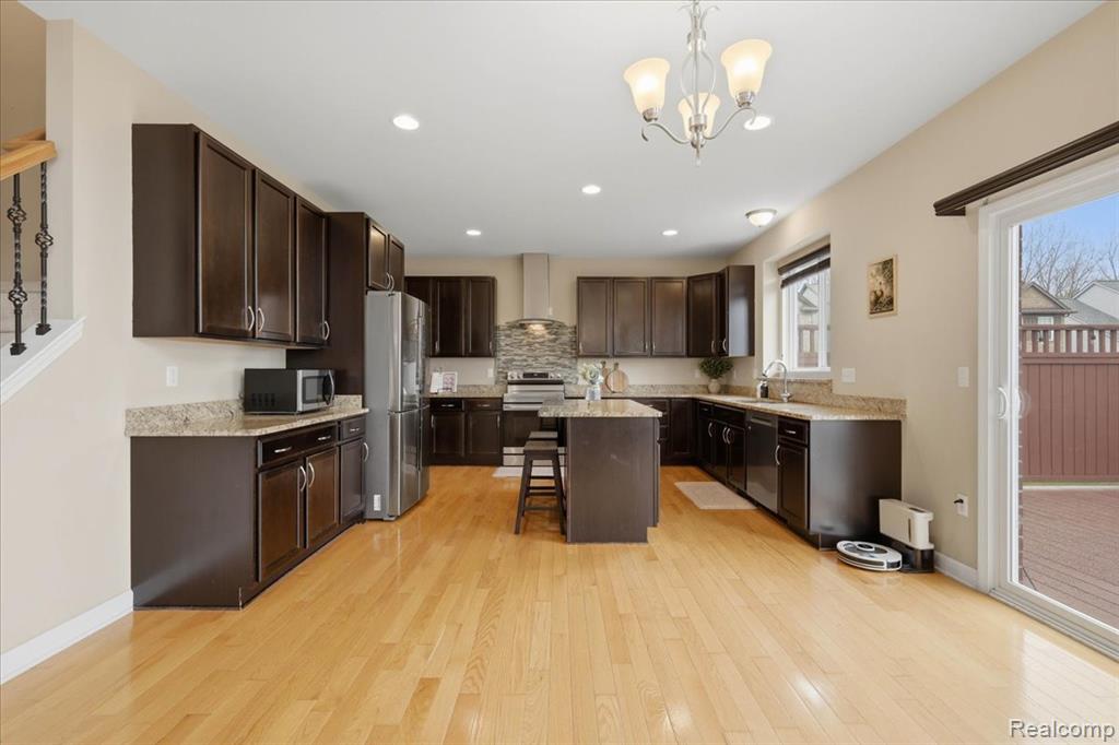 1114 Wales Drive, Lake Orion, MI — Photo 13