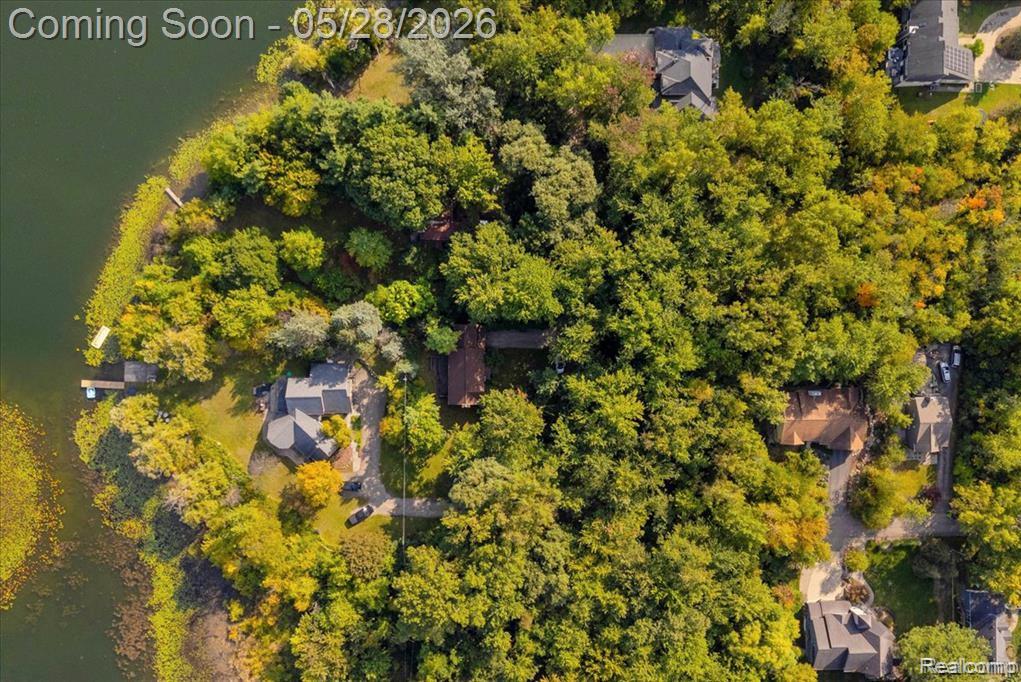 6910 Leytonstone Boulevard, West Bloomfield, MI — Photo 41