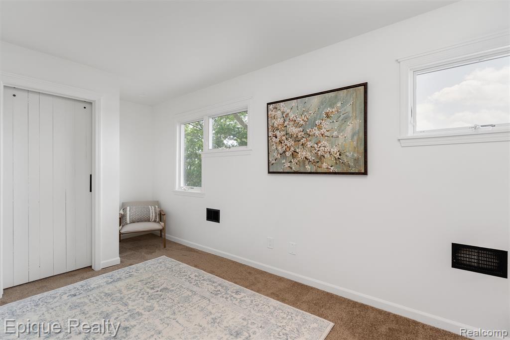 800 Kimberly, Lake Orion, MI 48362 — Photo 19