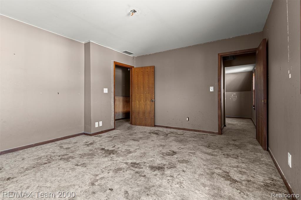 9267 Glenis Street, Taylor, MI 48180 — Photo 19