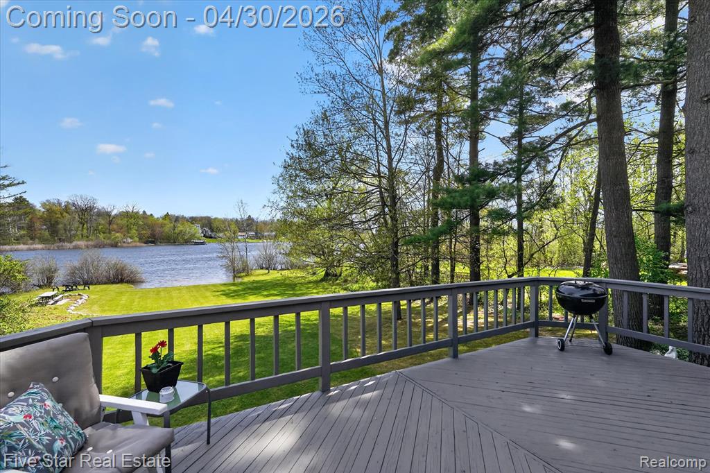 630 Sunset, White Lake, MI 48383 — Photo 54