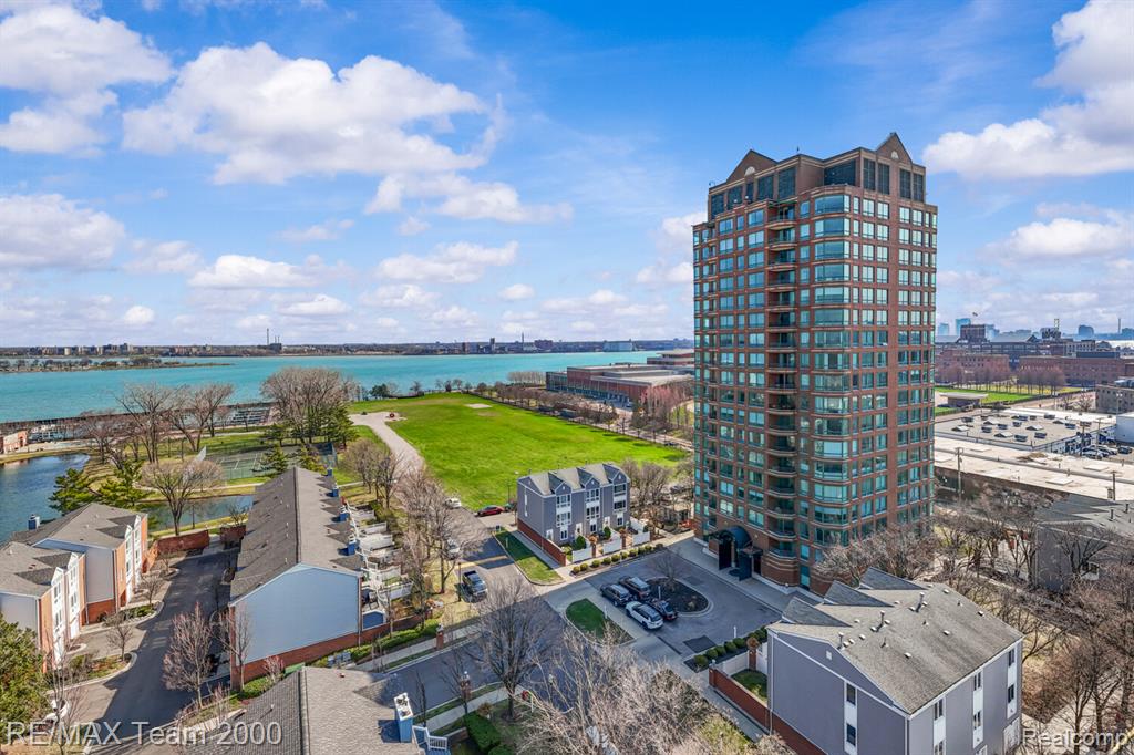 3320 Spinnaker Lane, 15F, Detroit, MI 48207 — Photo 3
