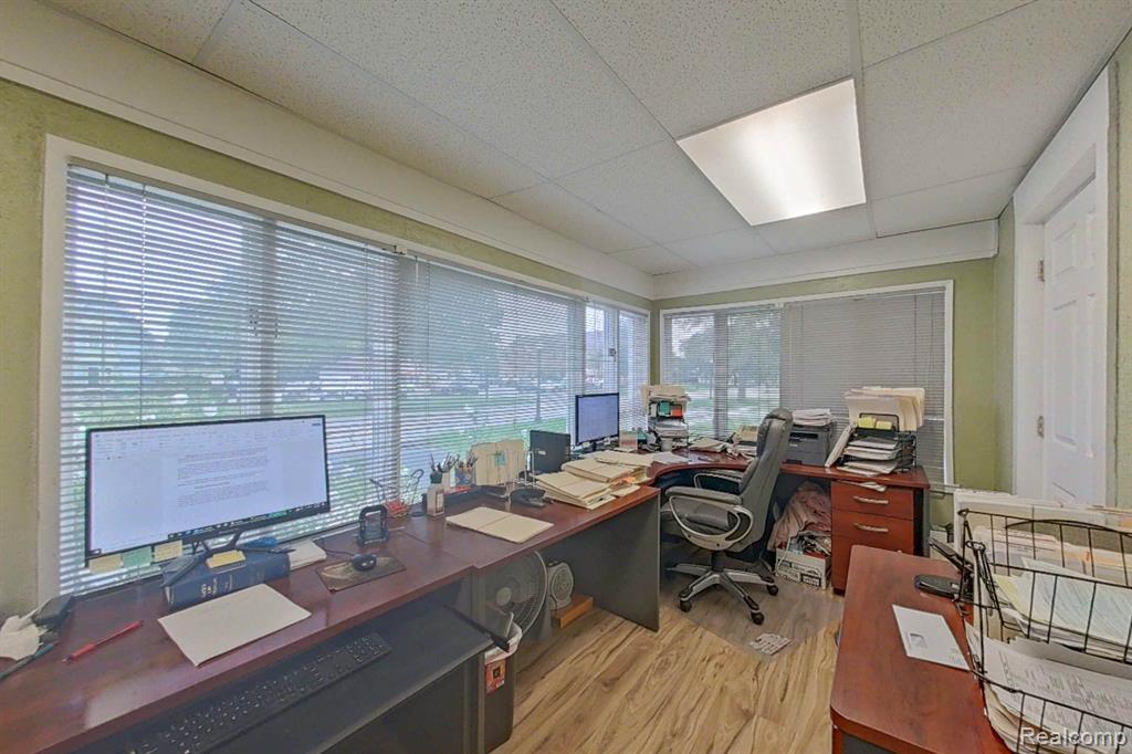 515 E GRAND RIVER Avenue, Howell, MI 48843 — Photo 21