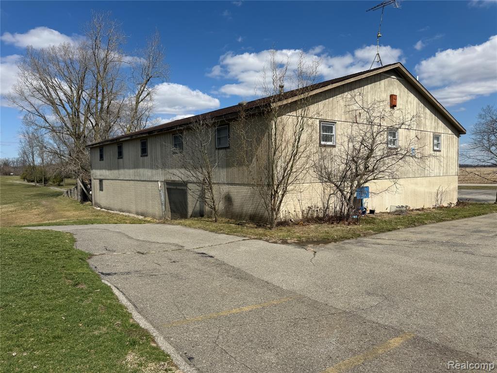 12915 Sumpter Road, Carleton, MI 48117 — Photo 4