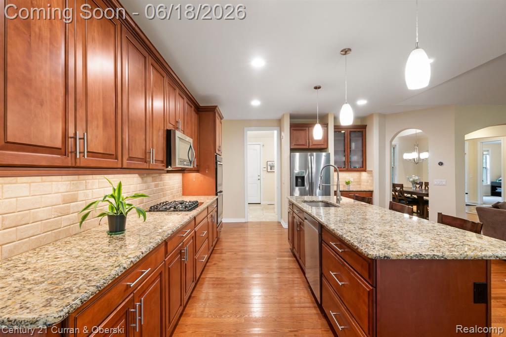 34225 Thornbrook Drive, Farmington, MI 48335 — Photo 17