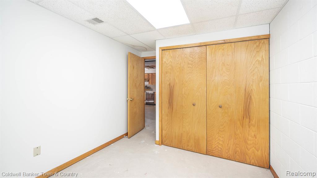 5427 OAK GROVE Road, Howell, MI 48855 — Photo 45