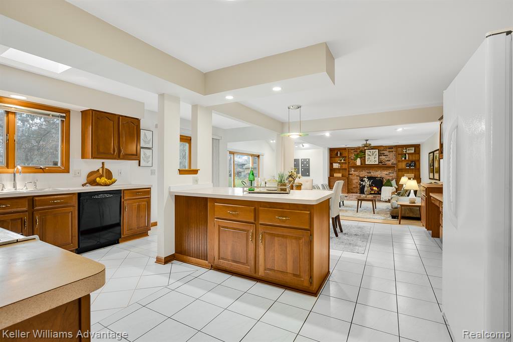 21183 E CHIGWIDDEN Street, Northville, MI 48167 — Photo 12