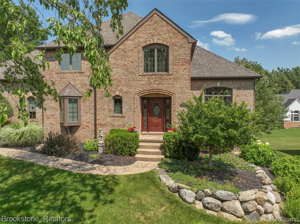 6871 Berry Pointe Drive, Clarkston, MI 48348 — Photo 12