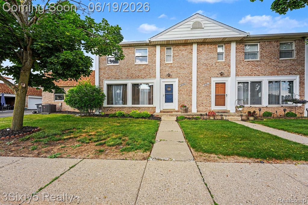 37592 Garden Court, Westland, MI — Photo 2