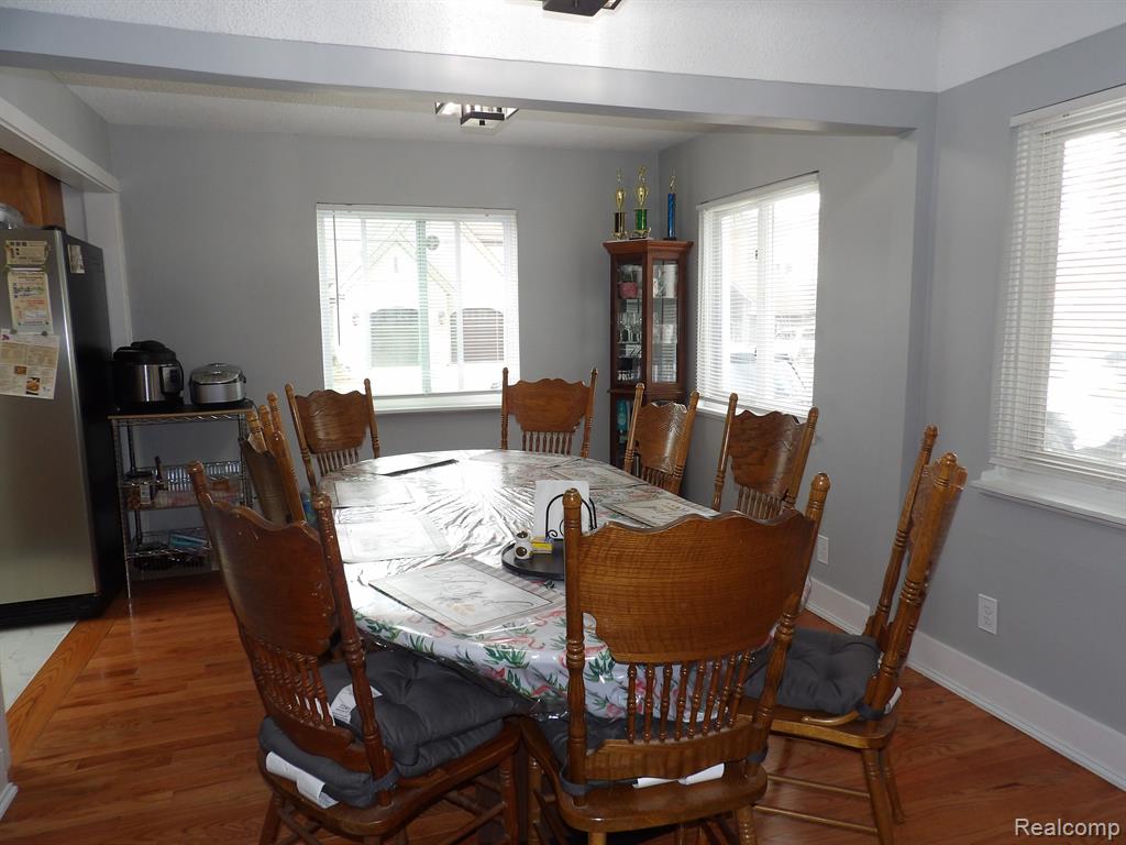7315 COLONY Drive, West Bloomfield, MI 48323 — Photo 6