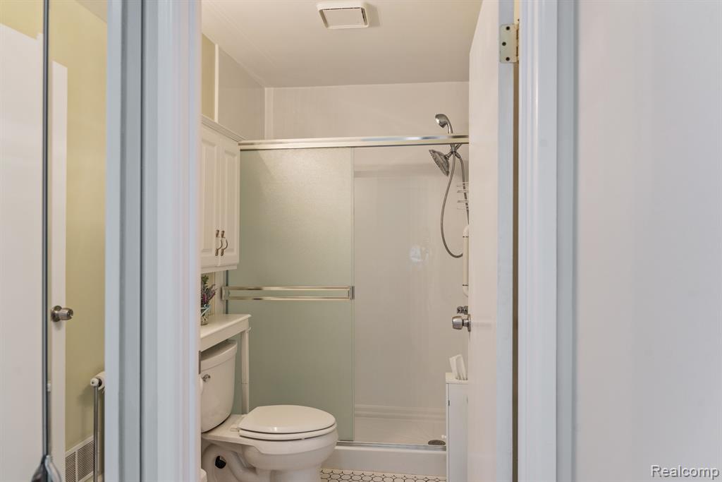 39727 VILLAGE WOOD Lane, Novi, MI — Photo 19