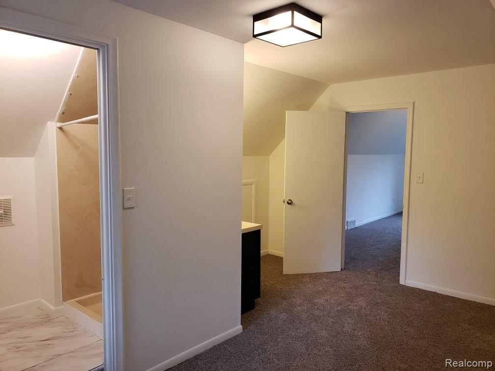 4418 S VERONA Circle, Royal Oak, MI 48073 — Photo 23