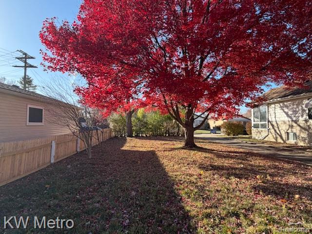 Vacant Hillview N Hillview, Roseville, MI 48066 — Photo 9