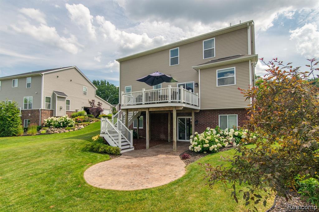 58096 SUNFLOWER Circle S, New Hudson, MI 48165 — Photo 20