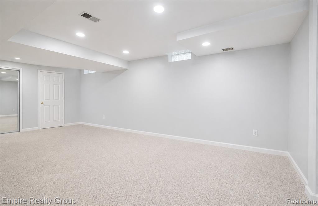 23840 Brentwood Drive, Trenton, MI 48183 — Photo 8