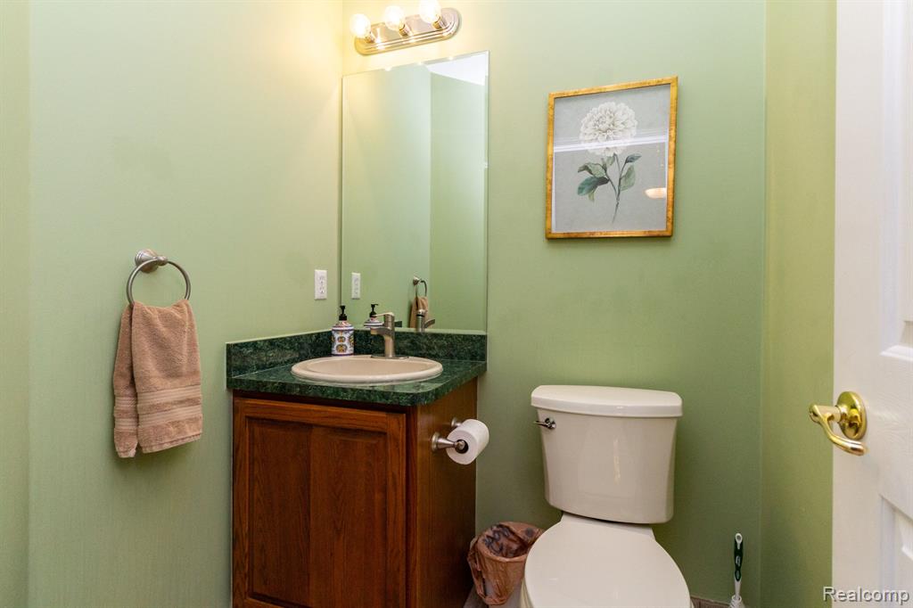 5451 ROBERT Street, Shelby, MI 48316 — Photo 27