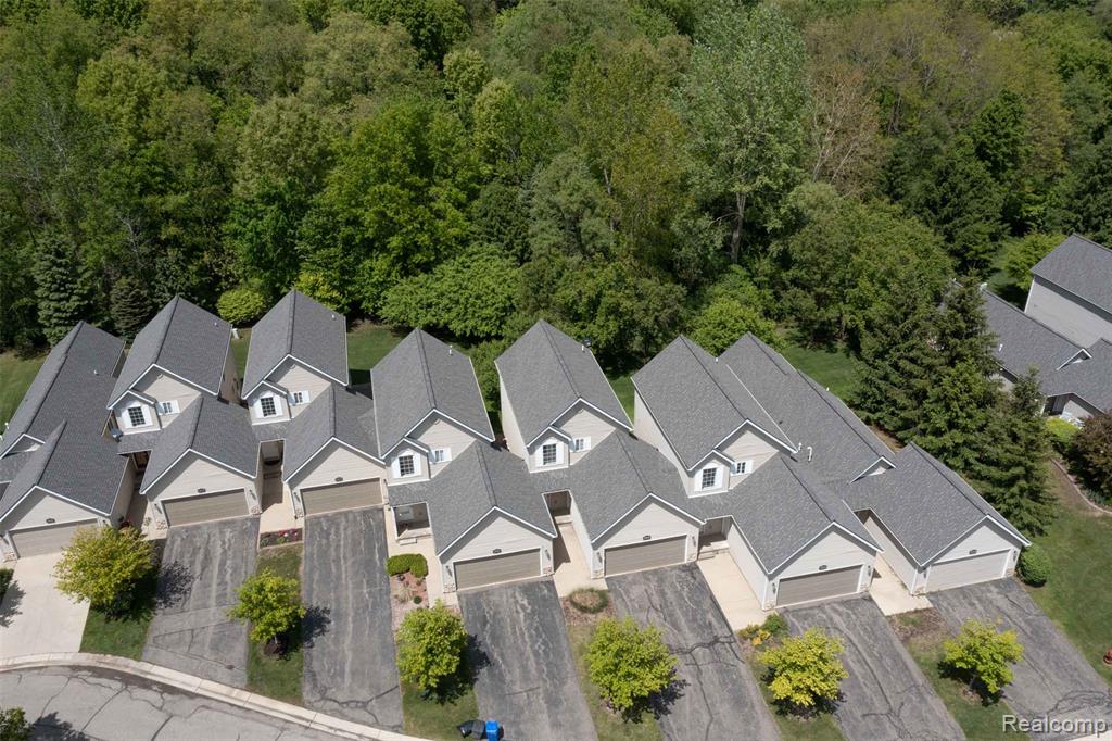 5058 Clintonville Pines Drive, Clarkston, MI — Photo 31