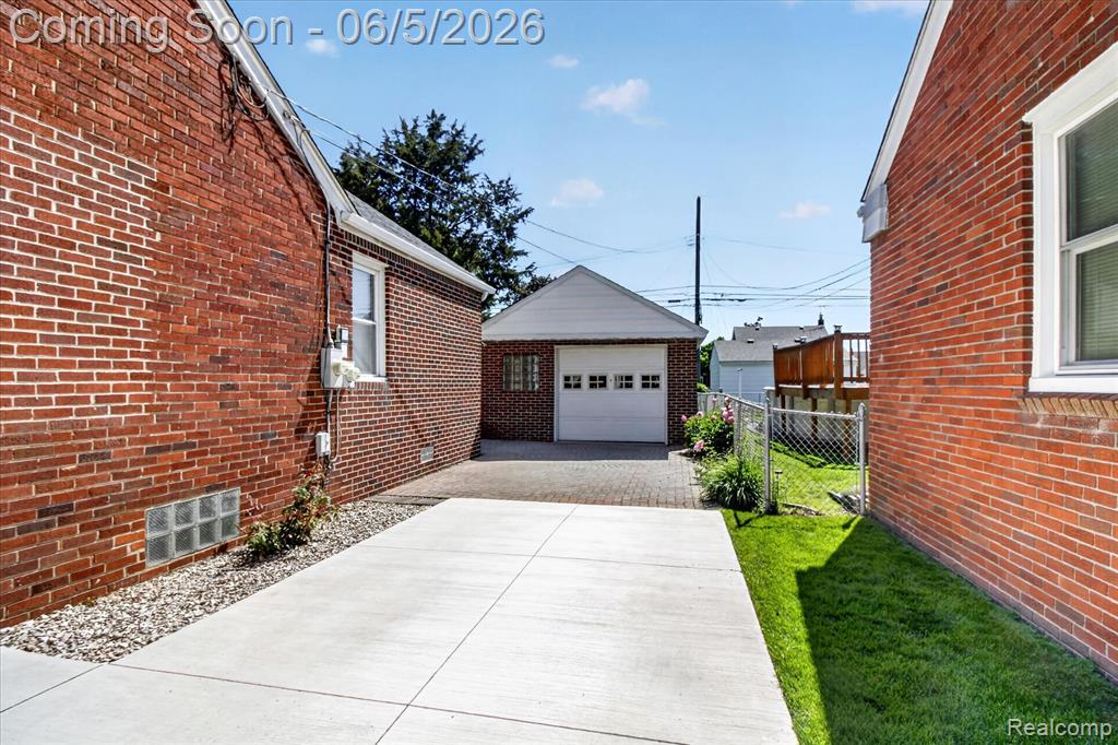 9825 Becker Avenue, Allen Park, MI 48101 — Photo 47