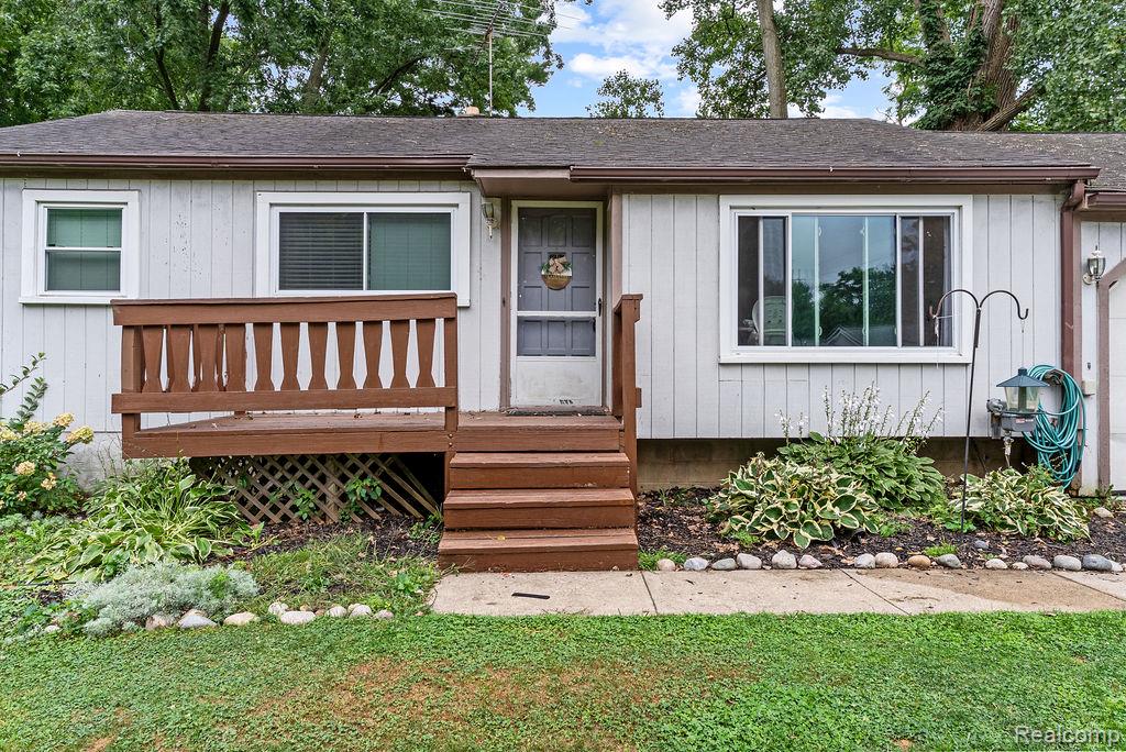 5481 Hanley, Waterford, MI 48327 — Photo 5