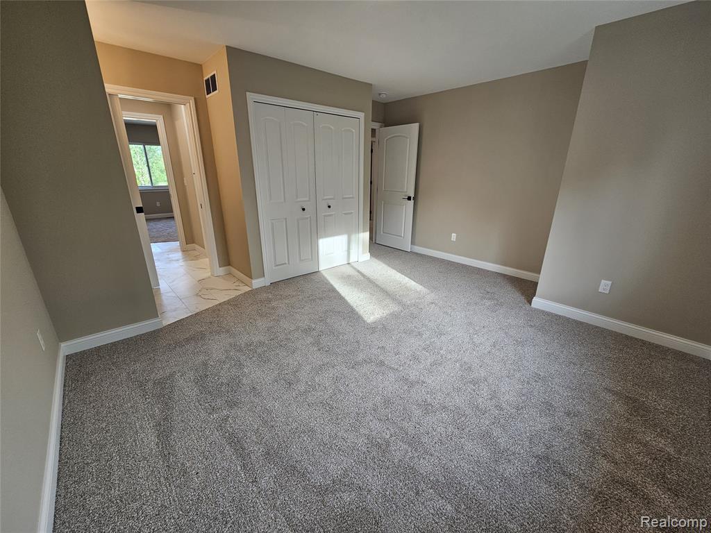 49241 London Bridge Drive, Macomb, MI 48042 — Photo 26