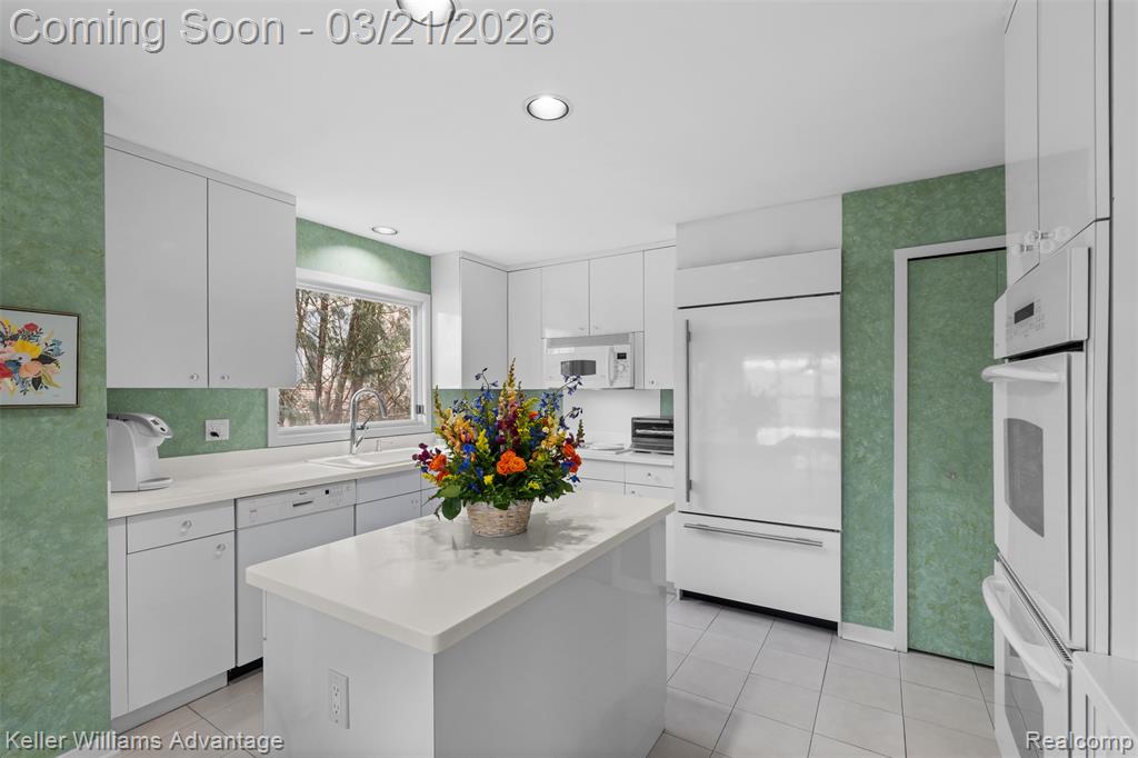 4974 Countryside Drive, West Bloomfield, MI 48323 — Photo 19