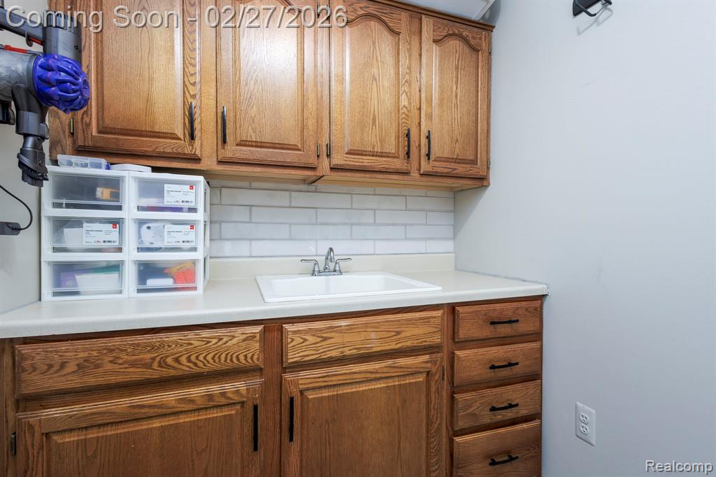 43524 Austin Drive, Sterling Heights, MI 48314 — Photo 18