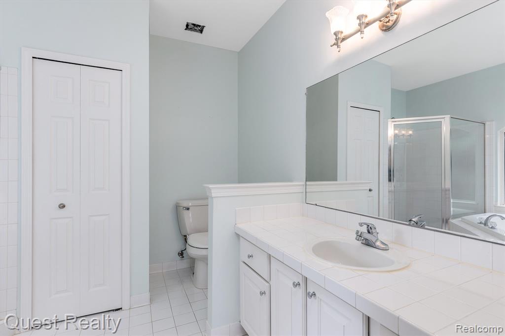 49807 Sable Creek Drive, Macomb, MI 48042 — Photo 21