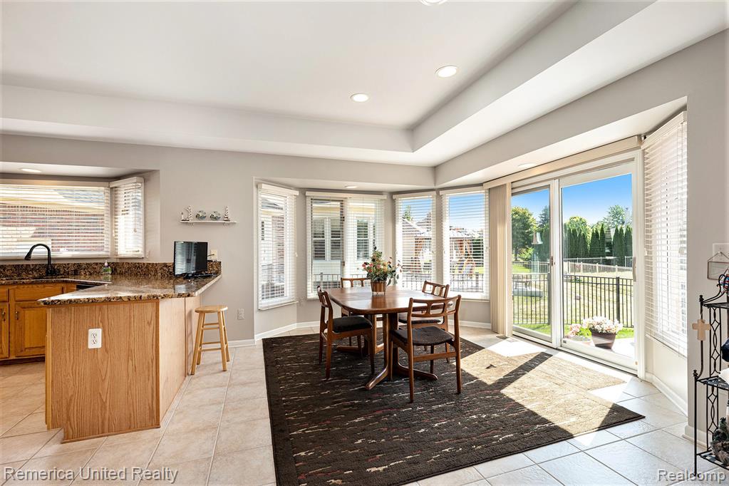 49345 Dunhill Drive, Macomb, MI 48044 — Photo 5