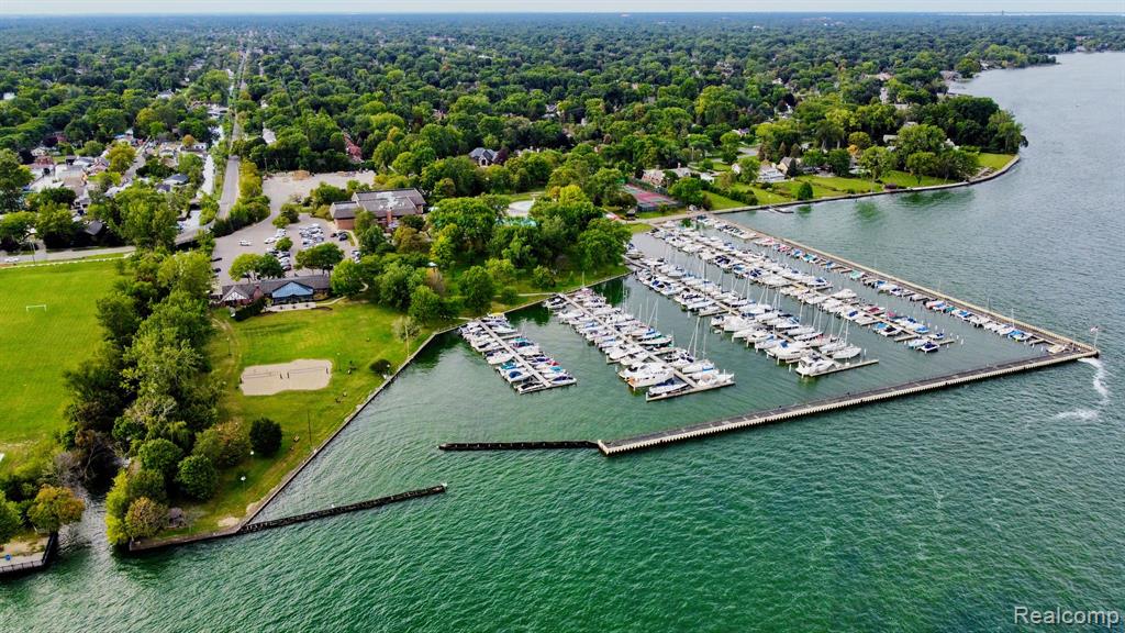 930 TROMBLEY Road, Grosse Pointe Park, MI 48230 — Photo 49