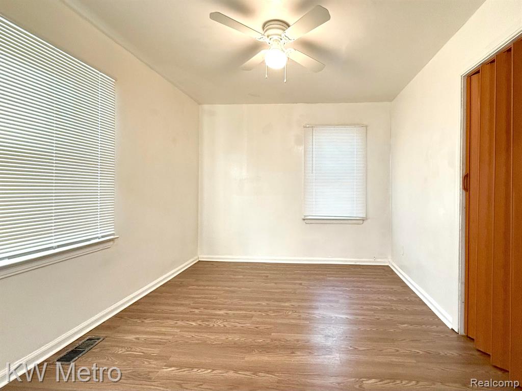 6847 CONTINENTAL Avenue, Warren, MI 48091 — Photo 13