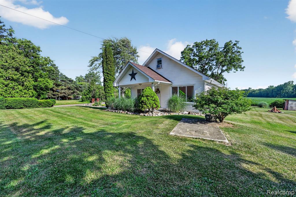 3658 Newburg Road, Bancroft, MI 48414 — Photo 4