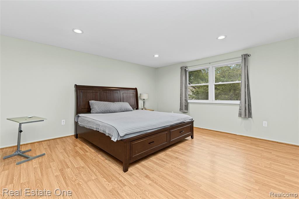 959 Kirts Boulevard, Troy, MI 48084 — Photo 31