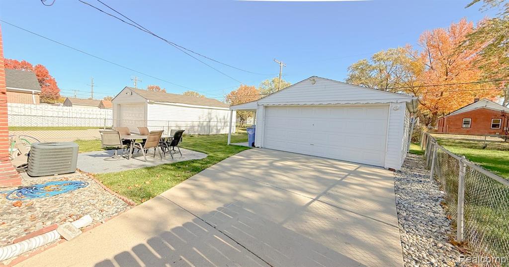 5728 Nightingale Street, Dearborn Heights, MI 48127 — Photo 21