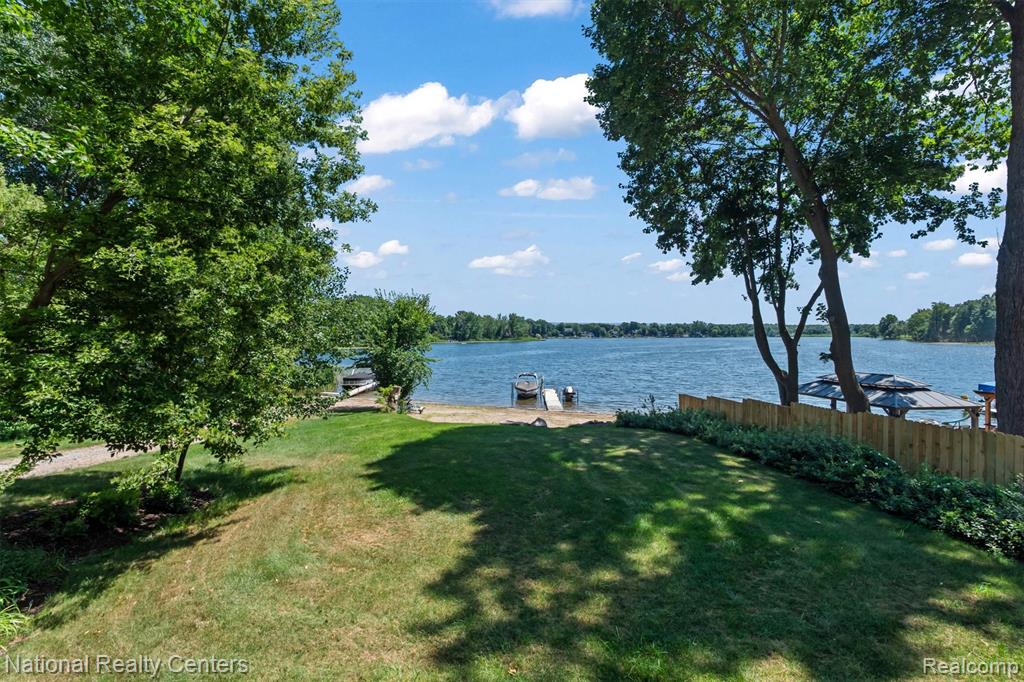 5619 Lakeview Boulevard, Goodrich Vlg, MI — Photo 47