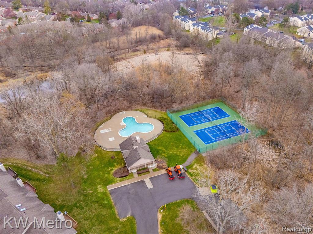 7072 Green Farm Road, West Bloomfield, MI — Photo 37