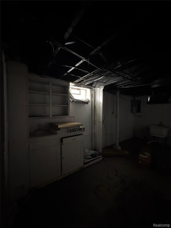 15501 Whitcomb Street, Detroit, MI 48227 — Photo 12
