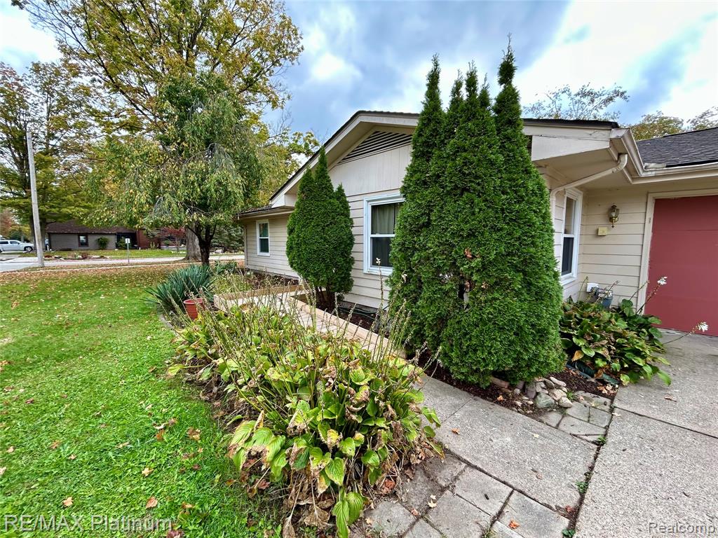 903 State Street, Brighton, MI 48116 — Photo 6